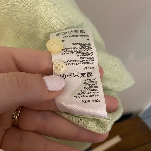 🔴SOLD🔴 Tommy Bahama • linen button down - Picture 8 of 9